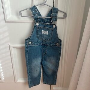 NWOT Levi’s Baby Denim Overalls 12 Months